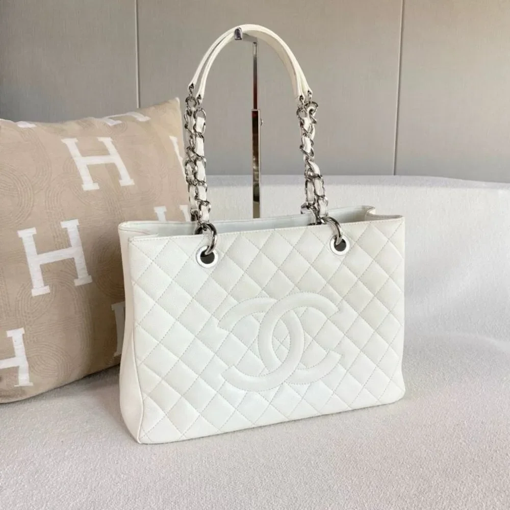 Chanel Women Pre-Loved Bag Very Good Condition